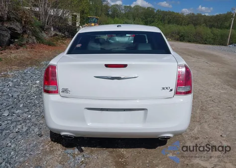 2012 Chrysler 300 S V6 from USA, damaged, VIN 2C3CCAGG8CH141352